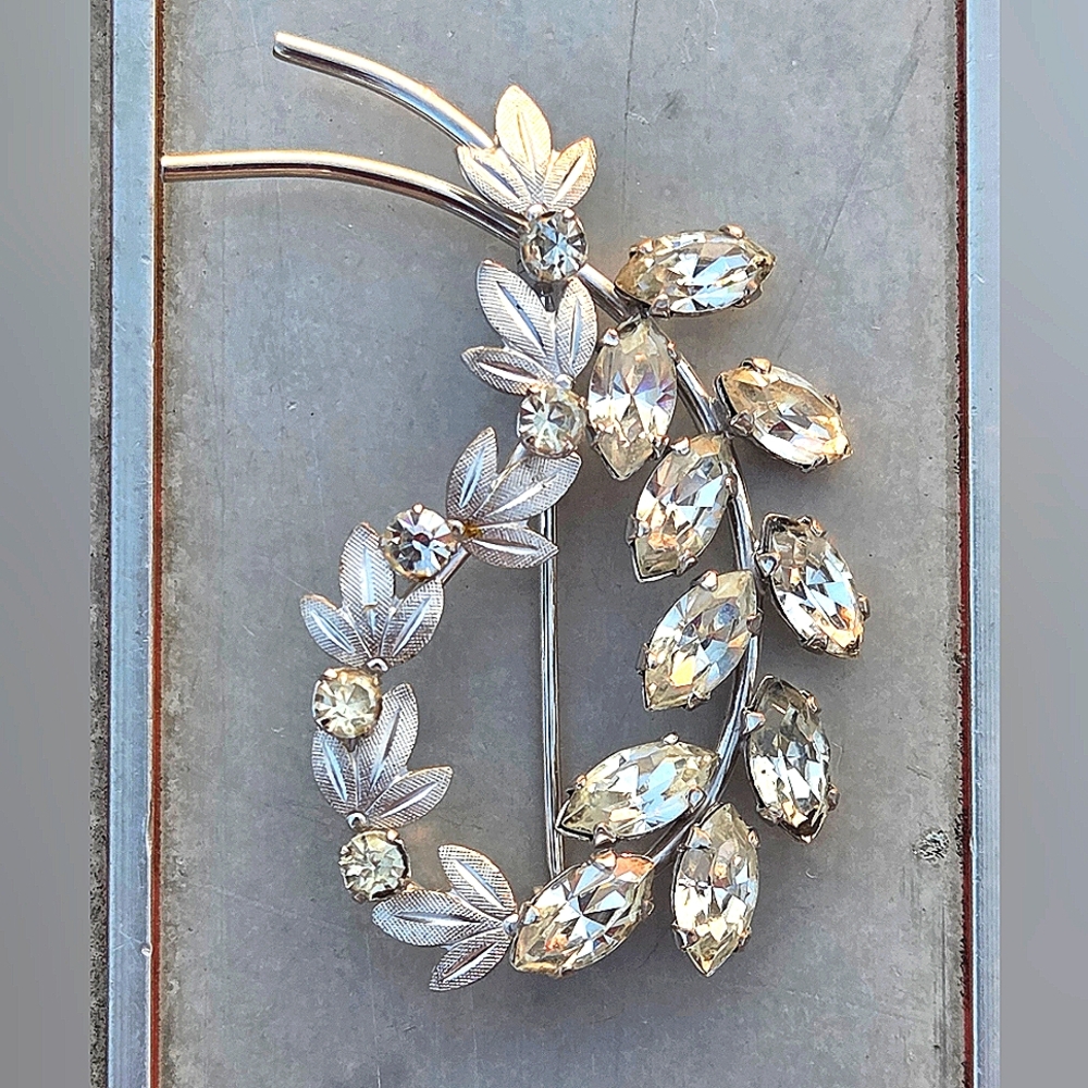 Sterling Silver Marquise Van Dell Vintage Brooch Pin